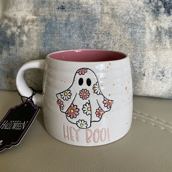 ✨CLEARANCE✨ Halloween “Hey Boo” Mug NWT - Picture 2 of 4